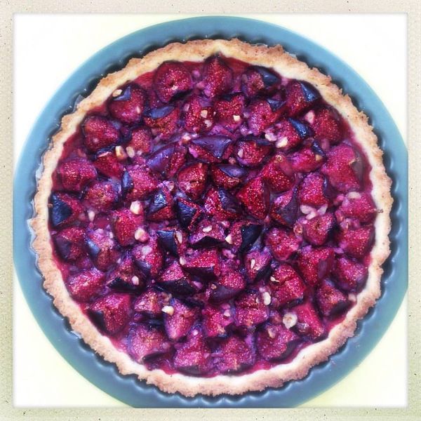 Tarte aux figues et noisettes grillées