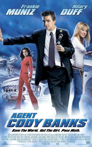 PORTADA DE SAGA CINEMATOGRAFICA: EL SUPER AGENTE CODY BANKS,CON LA ESPECIAL ACTUACION DEL ACTOR: FRANKIE MUÑIZ,POSIBLE ESCLAVO Y VICTIMA DEL SISTEMA DE CONTROL MENTAL MK ULTRA,SIN SABERLO O SABIENDOLO