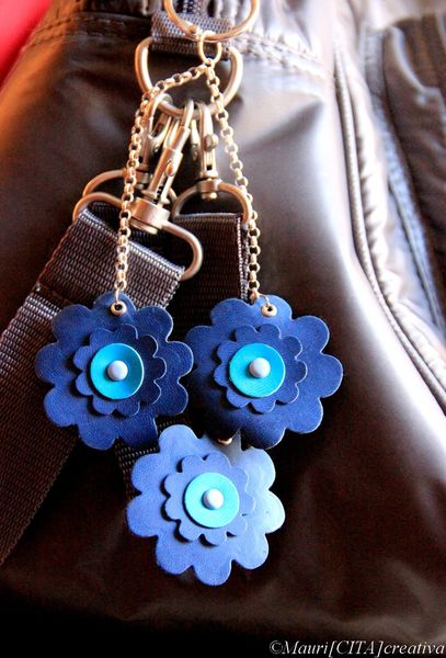 Flores para personalizar un bolso de bebé - Mauri C