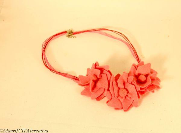 Mauri Cita Collier feutre - Collar Fieltro - Felt necklace - Fiskars Fuse