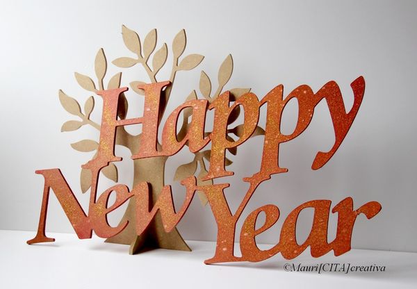 Wooden House Decor Happy New Year - Déco Maison Bois - Décoracion Hogar Madera Mauri Cita