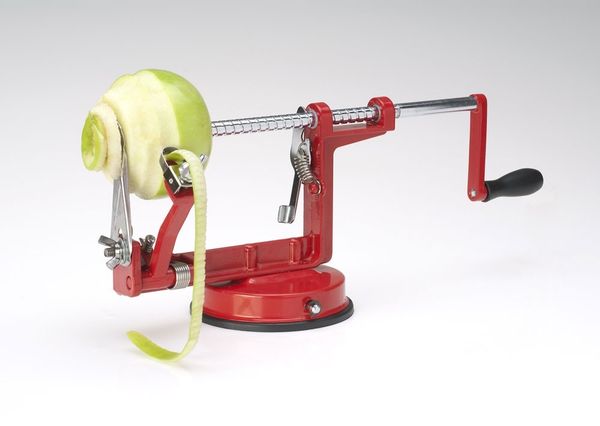 Eplucher et couper une pomme en moins de 30 secondes !