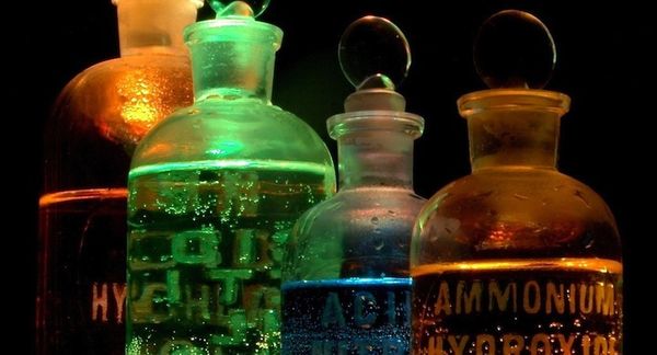 PSEUDOTERAPIAS QUE ACTUAN SECTARIAMENTE CON EL CONSIGUIENTE RIESGO PARA LA SALUD