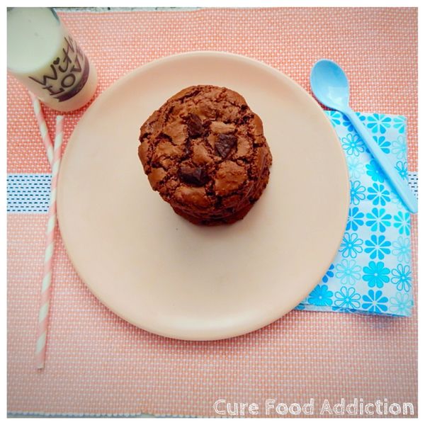 Outrageous chocolate cookies
