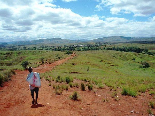 Légende: Andrebabe, le village invisible.