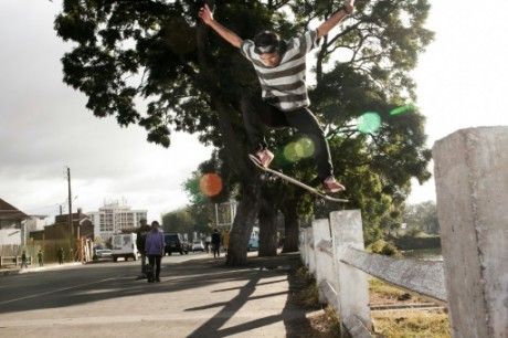 Madagascar: les skateurs de Tana, champions de la bricole