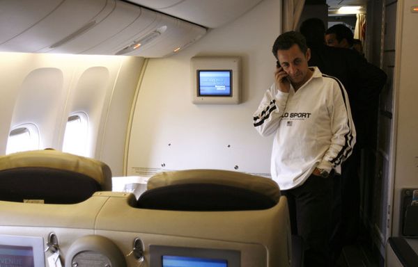 Monsieur Manu vous manquez de tenue...