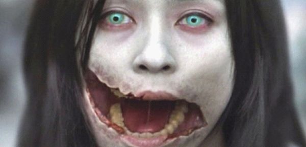 La femme à la bouche fendue