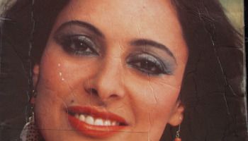 Le voile du silence de la chanteuse Djura traduit en plusieurs langues