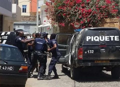 Un militaire arrêté