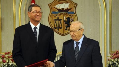 Le Premier ministre tunisien Habib Essid et le président de la République Beji.