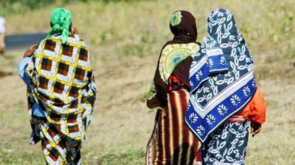 Des Tanzaniennes