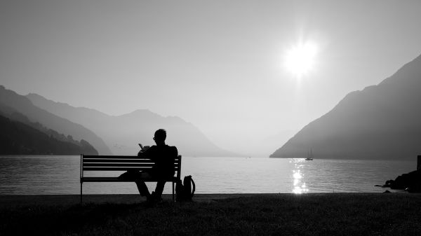 Deux mots sur le silence