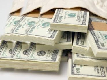 Ces dollars qui font courir les fraudeurs