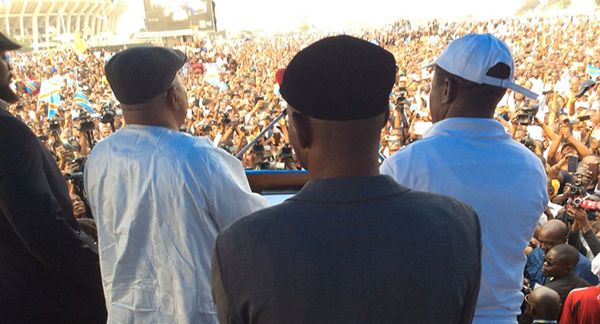 Etienne Tshisekedi devant la foule ce 31 juille 2016
