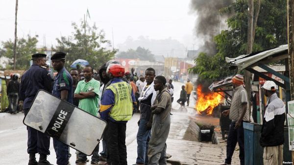 Face à face Police et population à Beni
