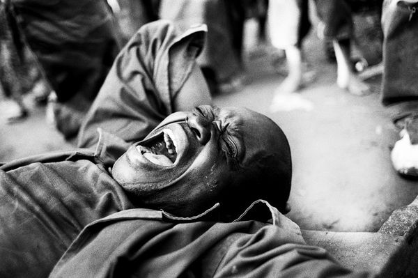 Livre "La lumière des sens" La lanterne des aveugles du Kivu de Boel Souleymane