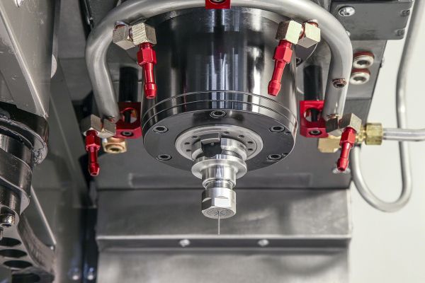 Une broche de 20 000 tr/mn peut désormais équiper le DT-1, le centre de perçage-taraudage de Haas automation.