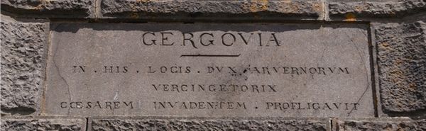 César mentionne des cas de viols, à Gergovie, en 52 avant J.-C