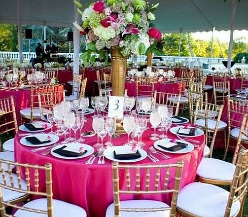 Décoration de mariage fuchsia et jaune