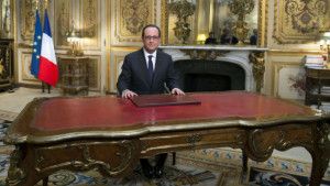 2869 - La photo du jour : le bureau du président à l’Elysée