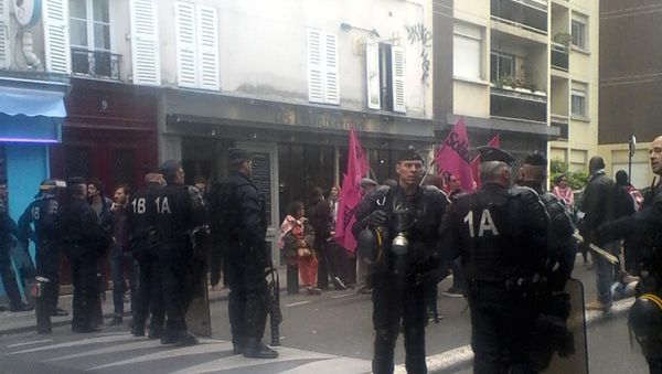 Policiers vus du jardin Villemin