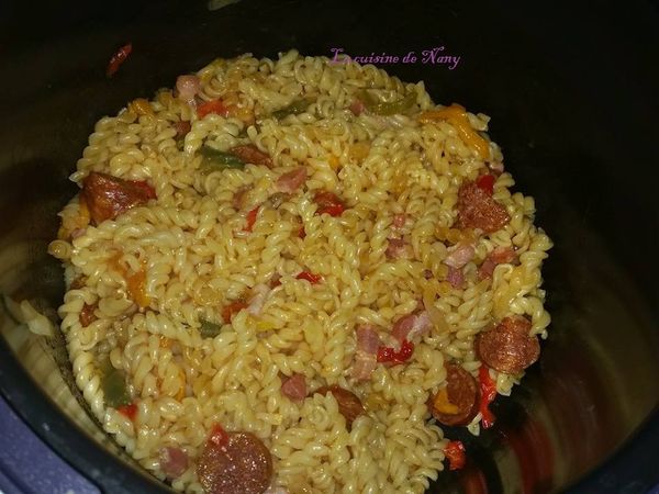 One Pot Pasta Torsades poivrons chorizo au Cookéo