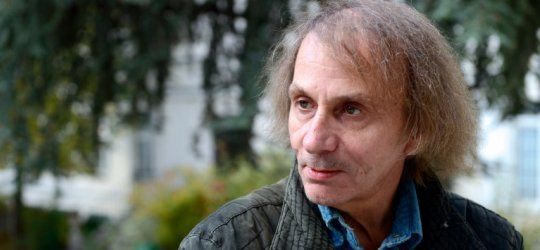 HOUELLEBECQ ACCUSE LES POLITIQUES UMPS D'AVOIR CREE LES CONDITIONS DES ATTENTATS !