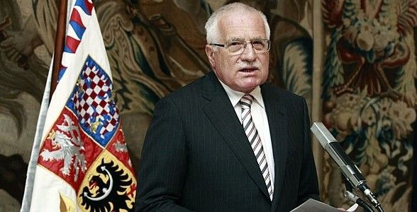L'ANCIEN PRESIDENT TCHEQUE VACLAV KLAUS DIT LEURS 4 VERITES A JUNCKER, MERKEL, FABIUS ET AUX BIEN PENSANTS !