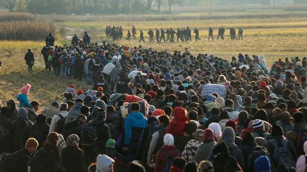 NON AU MARCHANDAGE MIGRATOIRE DE L'UE AVEC LA TURQUIE ! OUI A LA MARINE DE GUERRE !