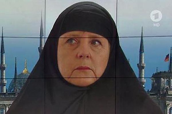 MERKEL, MINORITAIRE DANS SON PAYS, DOIT DEMISSIONNER POUR FAUTE GRAVE !