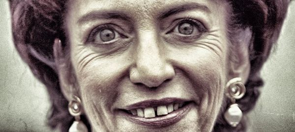 IVG = SUICIDE SOCIALISTE D'UN PEUPLE ! NON AU TOUT REMBOURSE DE MADAME TOURAINE !