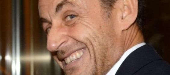 SARKOZY DISCREDITE, DEHORS! L'IMMIGRATIONNISTE JUPPE DEHORS ! RESTENT FILLON ET LE FN !