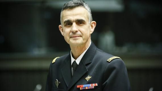 LE GENERAL COURAGE ! IL FAUT QUE " LA GRANDE MUETTE" PUISSE L'OUVRIR!