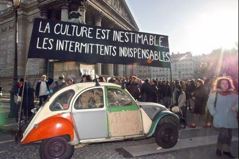 LES INTERMITTENTS DU SPECTACLE ! 1 MILLIARD DE DEFICIT! 4,10 EUROS D'ALLOCATIONS POUR 1 EURO DE COTISATION !