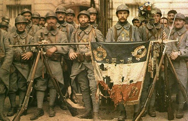 BLACK M A VERDUN: UNE INJURE A TOUS LES POILUS MORTS POUR LA FRANCE! Y ALLER EN MASSE ET TOUT CASSER !