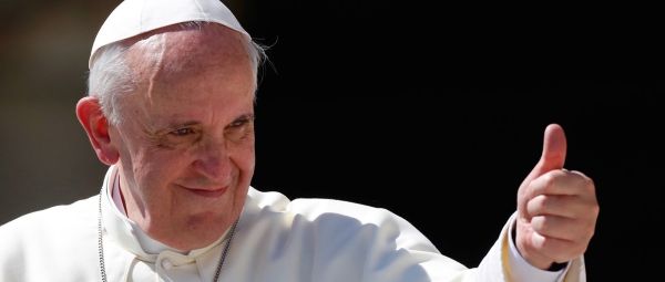LE PAPE FRANCOIS SOUMIS A L'ISLAM : UN UTOPISTE NAIF OU UN DEMOLISSEUR IDEOLOGUE NIHILISTE ?