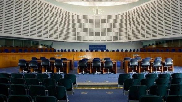 SE RETIRER TRES VITE DE LA COUR EUROPEENNE DES DROITS DE L'HOMME : UN IMPERATIF DE SURVIE IDENTITAIRE !
