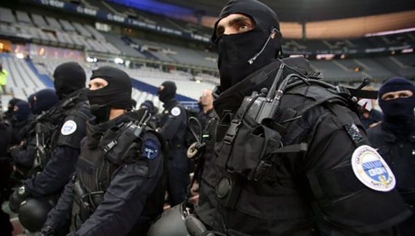 IL FAUT EN FINIR AVEC LES FLEURS ET LES BOUGIES ET MOBILISER LA NATION POUR LA LUTTE IDENTITAIRE ANTI-ISLAM ET ANTI-ISLAMISTE !
