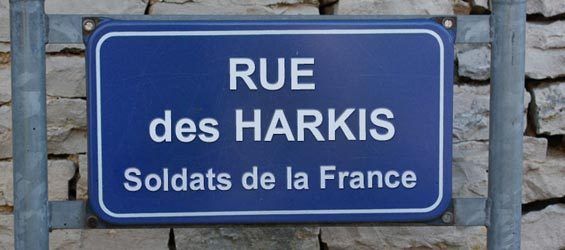 HONTE A DE GAULLE POUR AVOIR ABANDONNE LES HARKIS !