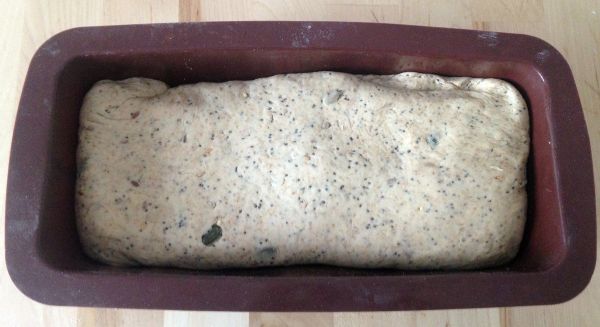 Pain aux graines (pavot, tournesol, courge et sésame)