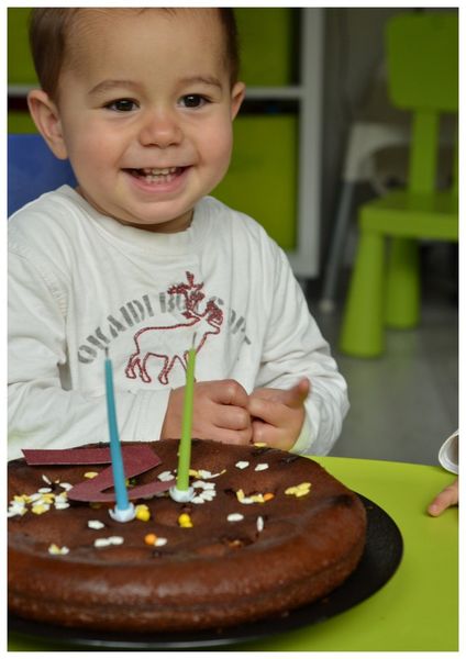 Le gateau au kinder chocobon pour l'anniversaire d'Oscar!