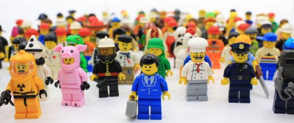 LEGO ; "l'incontournable jouet"