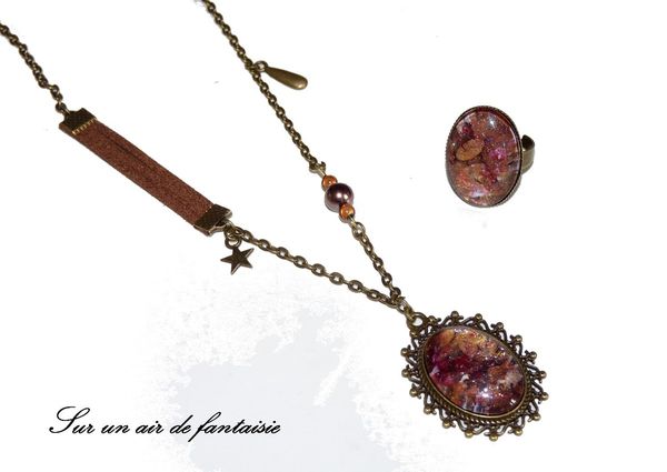 Parure cabochon effet galaxy (marron / doré) sur base en métal bronze.