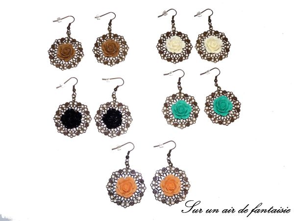 Boucles d'oreilles estampes bronze avec jolie rose, création et idée cadeau fête des mères