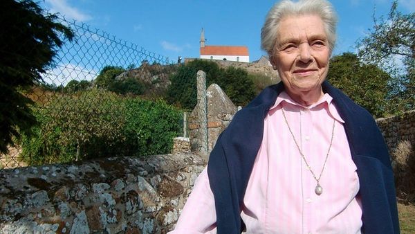 Mme Lucette Vendeuil