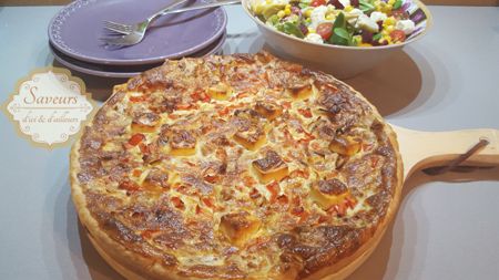 Quiche au thon, oignon, tomate et Vache Qui Rit!!