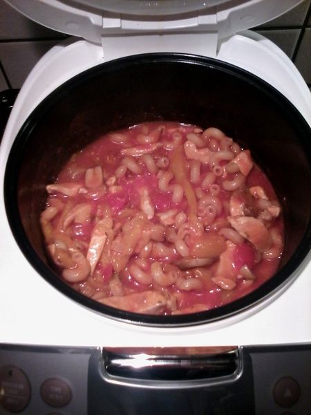 Poulet, pâtes sauce tomate