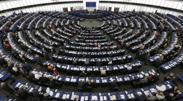 Vous avez aimé Estrela, vous allez adorer Tarabella : comment le parlement européen méprise la représentation nationale