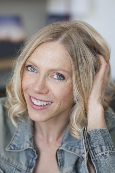 Alice Carel, comédienne de talent, nous dévoile la pièce "Avanti !" qu'elle interprète actuellement !